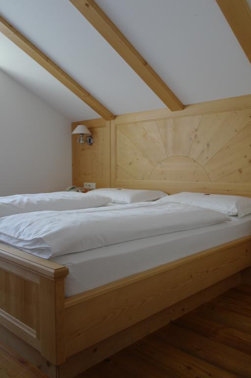 Naturhotel Miraval Perca Chambre photo